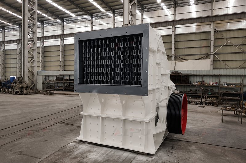 Large-aperture impact crusher