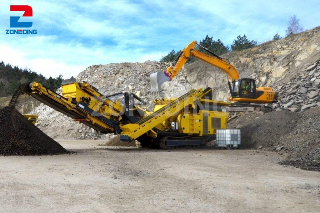 Crawler type mobile crushing plant