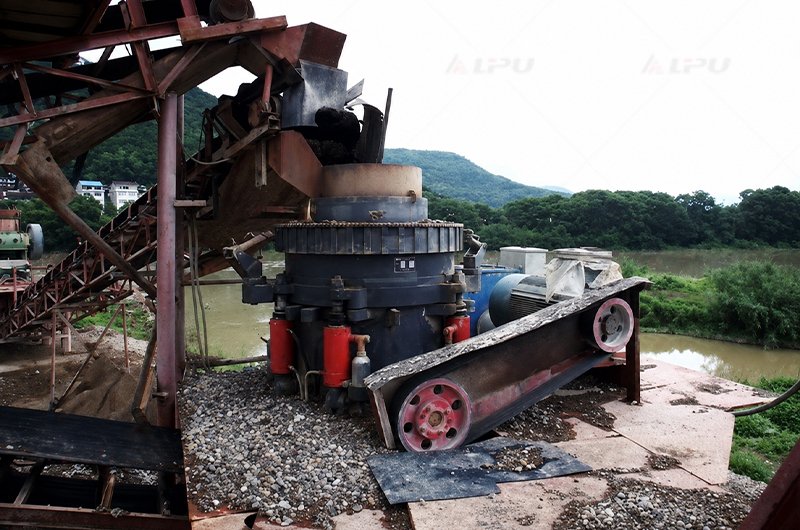 Quarry cone crusher operation site