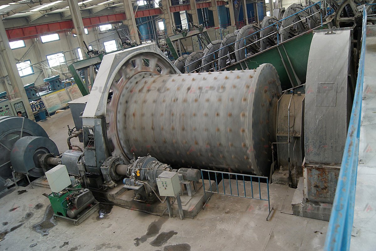 Large ball mill installation in a mineral processing plant
